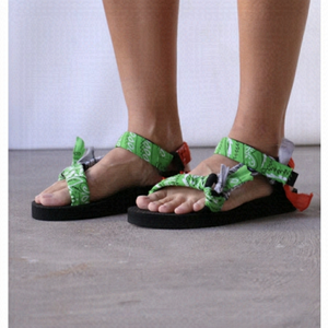 Arizona Love Trekky Mix Green Bandana Sandals Size 38